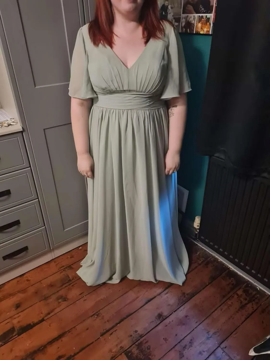 YOFF V-Neck Flutter Sleeve Bridesmaid Dress with Pockets A-Line Long Chiffon Formal Party Dresses with Slit YO003